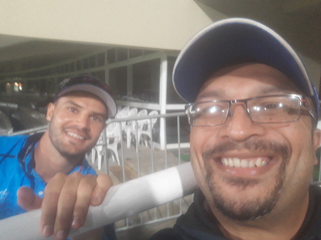 Lloyd Petersen tweet media