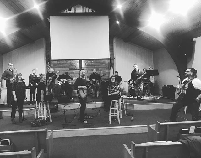 justinjoyner's tweet photo. More of this. #passionateworship #mypeople @tumcfrewsburg https://t.co/hrgtle25K7 https://t.co/0TVCBSUe38