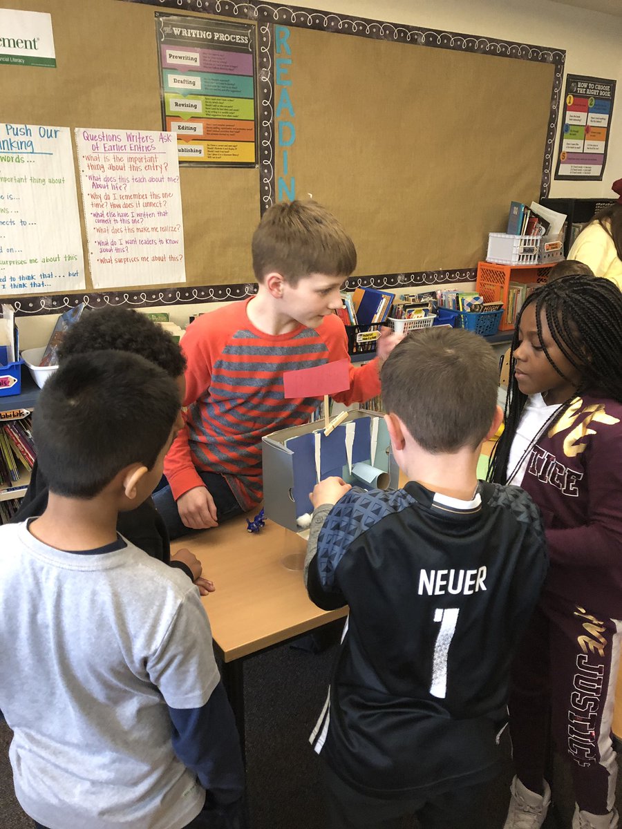 MrSowersSCE's tweet photo. Great to see former students doing great things. Thanks for showing us some cool animal adaptations, Mrs Sanders! https://t.co/QroyzMZirV