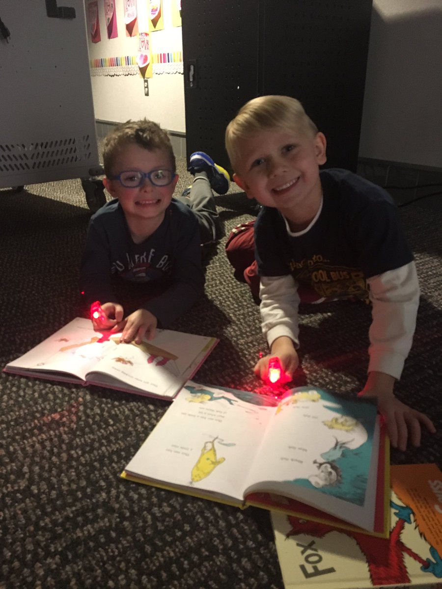 K2MrsG's tweet photo. Happy Read Across America Day from kindergarten! #flashlightfriday #crazyhairday @FogleCheri @SASD_Vernfield https://t.co/QFTFyfFTOt