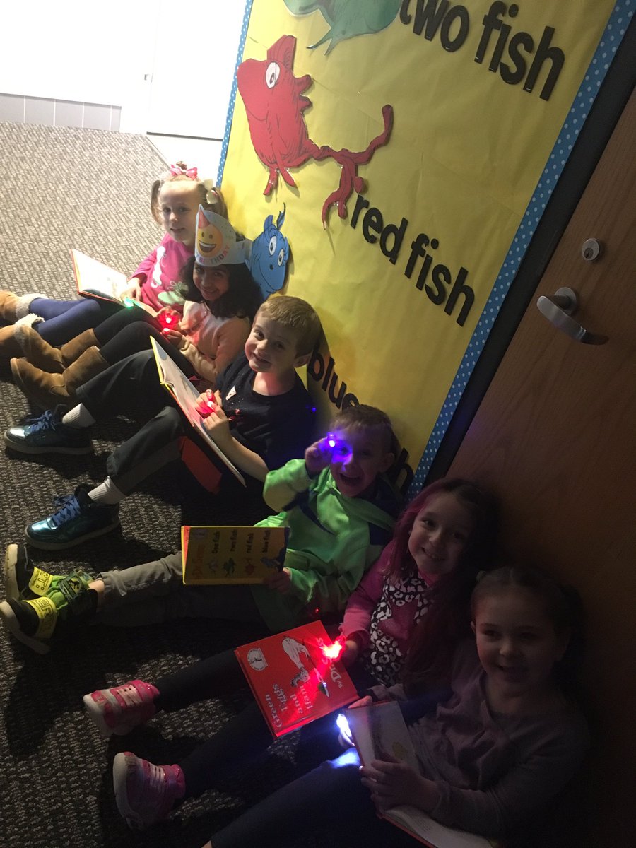 K2MrsG's tweet photo. Happy Read Across America Day from kindergarten! #flashlightfriday #crazyhairday @FogleCheri @SASD_Vernfield https://t.co/QFTFyfFTOt