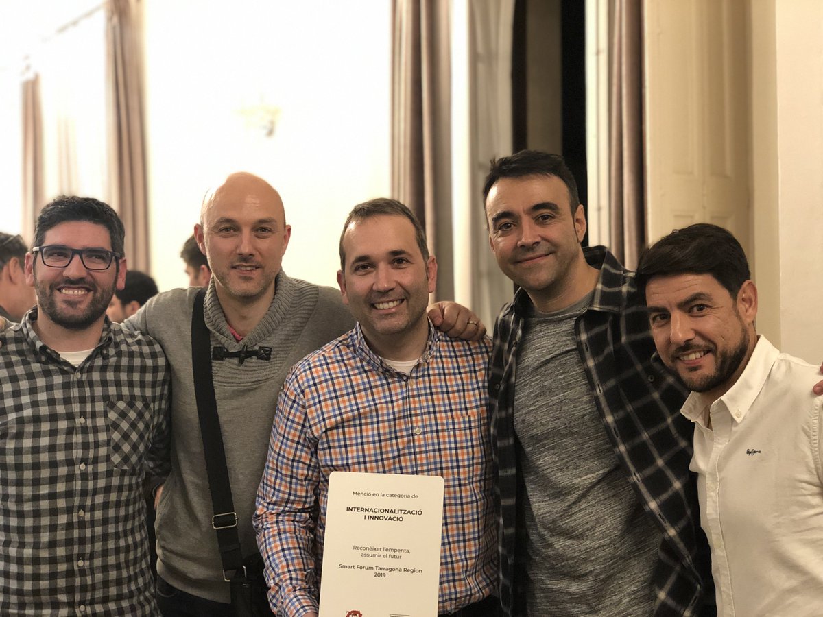 fxmontana's tweet photo. Ha estat un any de molt de treball en dos projectes com @Techneforum i @Magnorecom, i aquest esforç s'ha vist recompensat amb el reconeixement i menció "#Internacionalització i #Innovació" al #Tarragona Smart Fòrum 2019
https://t.co/QtAAmZzYOk https://t.co/BgEn2FaeVd