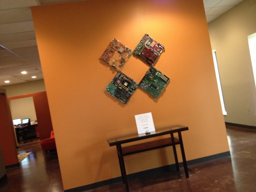 AXISCrossMedia's tweet photo. #fbf Exactly six years ago today we were moving into our current office space. This was/is our tenth and final location since 1992! 📦#flashbackfriday #axiscrossmedia #aroundAxis #movingday #phonepic #aroundtheoffice #friyay https://t.co/T6qZOorbJC