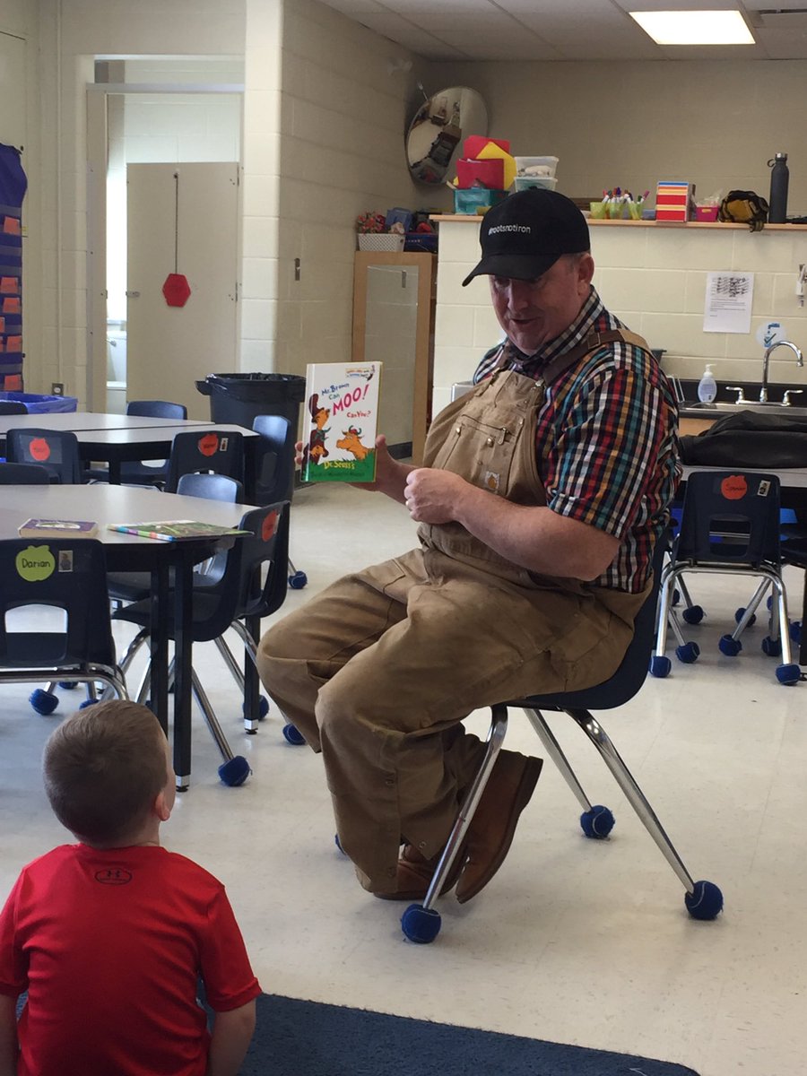 Thank you to @blake_vince for coming in to read to us today. He read ‘Barnyard Dance’ by Sandra Boynton, ‘Mr Brown Can Moo’ by Dr. Seuss and taught us about worms and the importance of healthy soil for farming. #mysteryreaderfriday #LKDSB #notillfarming
