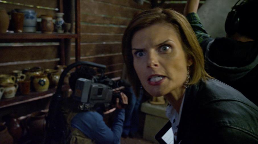 TheyBeWatching's tweet photo. Carrie Genzel is a fan favorite for a reason, on and off screen. She takes a sub-zero disemboweling with a smile. Always delightful company, the utter believability of her monster-boss Kate is a testament to her skill as a performer.
#womeninhorrormonth 4/12 https://t.co/9Xo94TQkvG