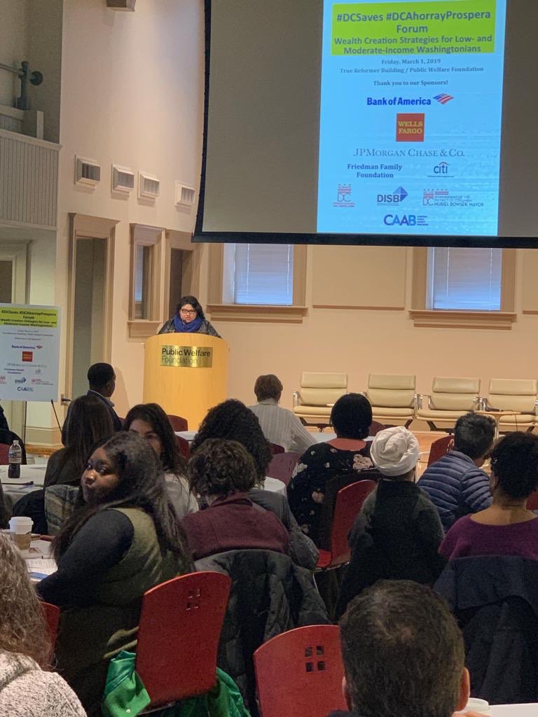 OLADCGov's tweet image. Director @jackiereyesdc at the Forum: Wealth Creation Strategies for Low and Moderate-Income Washingtonians hosted by @CAAB_GreaterDC. #DCSave #DCAhorrayProspera #DCValue