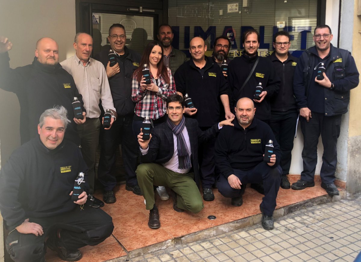 joserrabes's tweet photo. Celebrando #eldiadelempleado en Ascensores Limarlift y Elevadores Express del Grupo Otis con una plantilla ilusionada con todo lo que podemos hacer unidos. https://t.co/UZMT46Y63X