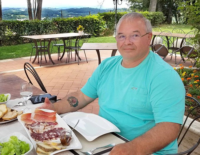 AskChefDennis's tweet photo. Happy #FoodieFriday! What are your favorite #Travel #foodie memories?
I can't help but think back to the meals we had on our @ColletteTravel Tour of Northern Italy...sigh. It was a glorious culinary adventure ->https://t.co/1L5sf9GqTR
#IFWTWA #Italy #GuidedByCollette https://t.co/Rl8nBtF5MA