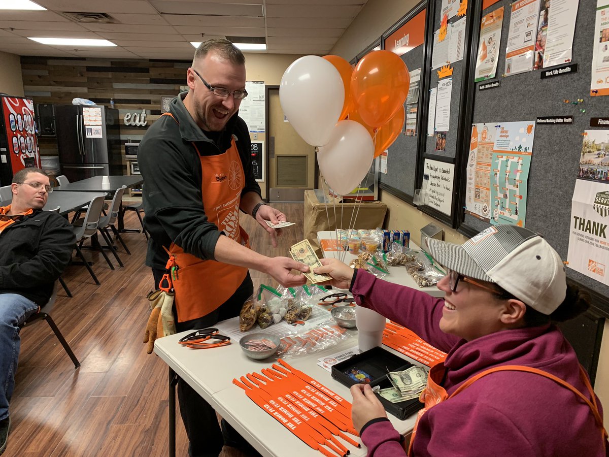 aab1020's tweet photo. Homer fund drive at #3908, Thank you to everyone for giving back and contributing to this wonderful program. https://t.co/p129PGXrxX