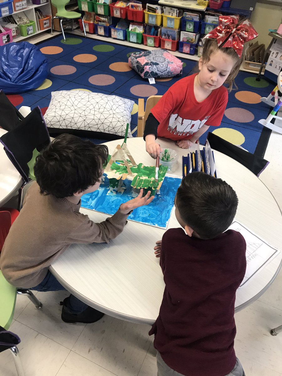 miss_rrega's tweet photo. Finishing touches on our bridges! @WOSnews #msferzolaWOS #msregaWOS https://t.co/vz39HnSGzR