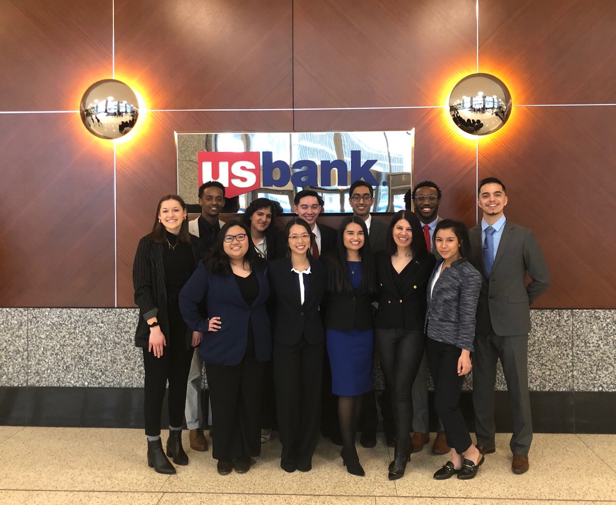 IsmatAtUSBank's tweet image. Met the top 3 teams in our 4th Annual @usbank Case Competition today. These President’s Emerging Scholars brought insightful ideas that prove they'll lead business to a bright, more inclusive future.