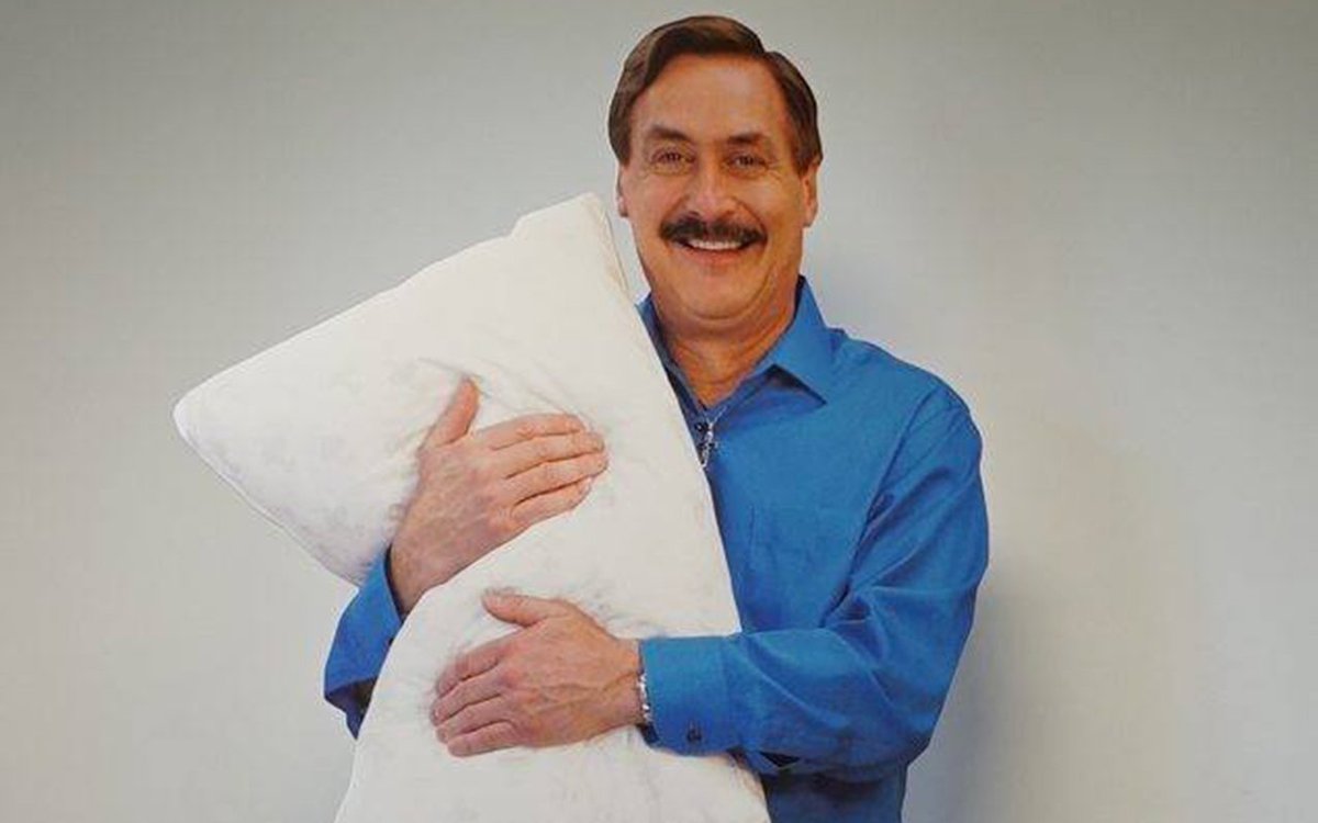 Minnesota loons calls police over cardboard cutout of MyPillow guy Mike Lindell