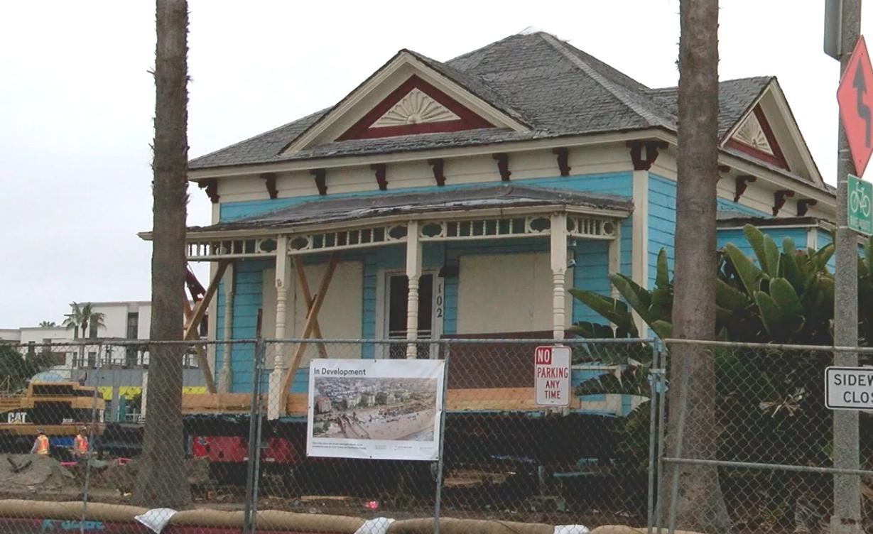 10news On Twitter Oceanside S Famed Top Gun Home Known As The Graves House Has Moved Https T Co U0zymhf7go