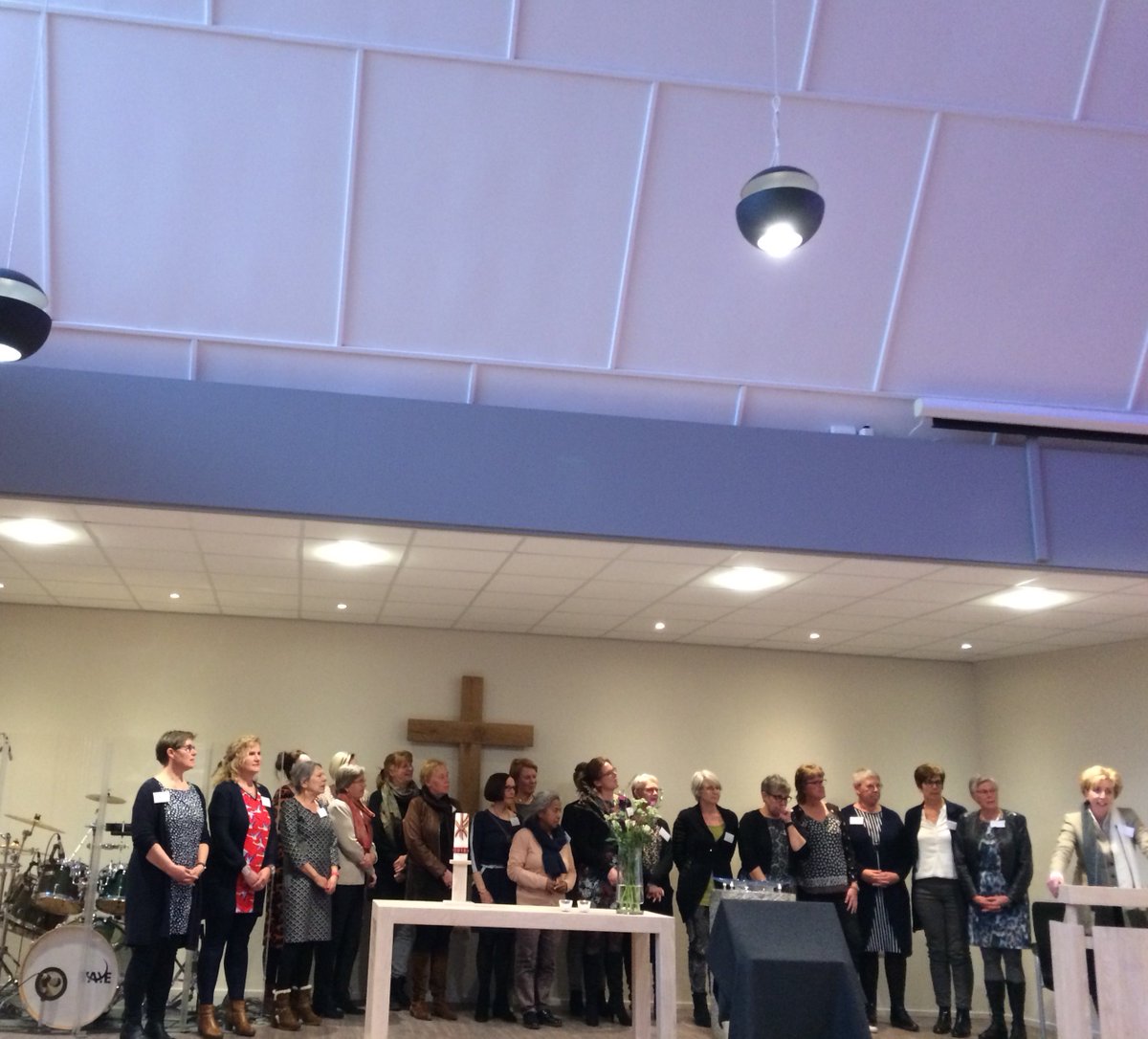 #Hattem beschikt sinds vandaag over een #hospice. Tijdens de openingsplechtigheid werd de naam van Egbert Veen, oud-predikant van de PKN in Hattem, met ere genoemd. Hij maakte zich jaren geleden sterk voor zo’n lokale voorziening. | Foto’s Hans Lambrechts.