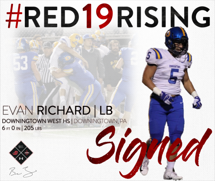 CoachFordyce_DC's tweet photo. Runner and Hitter @evan_richard_ is officially a part of the #RedDevilTakeOver #ForksUp #Red19Rising #MachineMentality https://t.co/O6sattwsHl