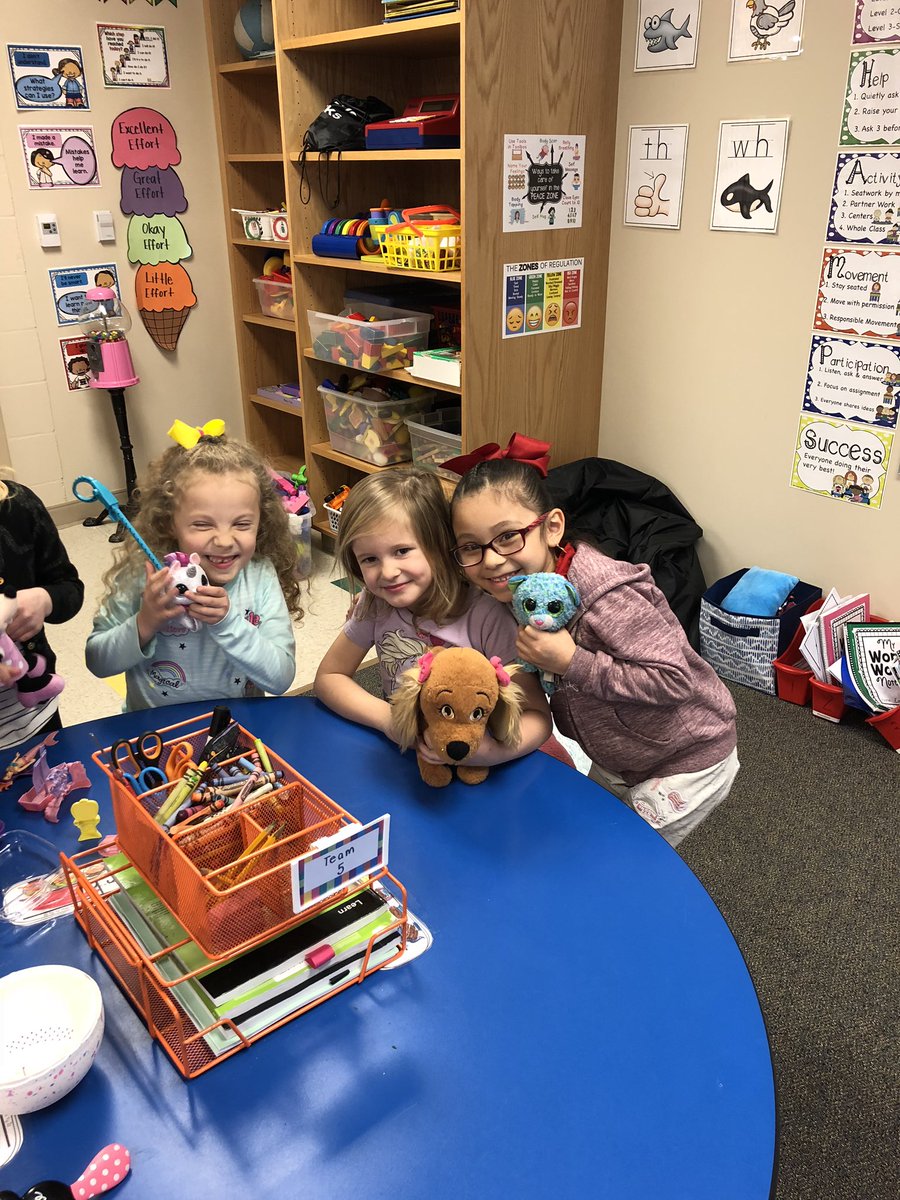 morgan_long123's tweet photo. Bring a toy to school day for our rockstar behavior! https://t.co/aaA62mdy7W