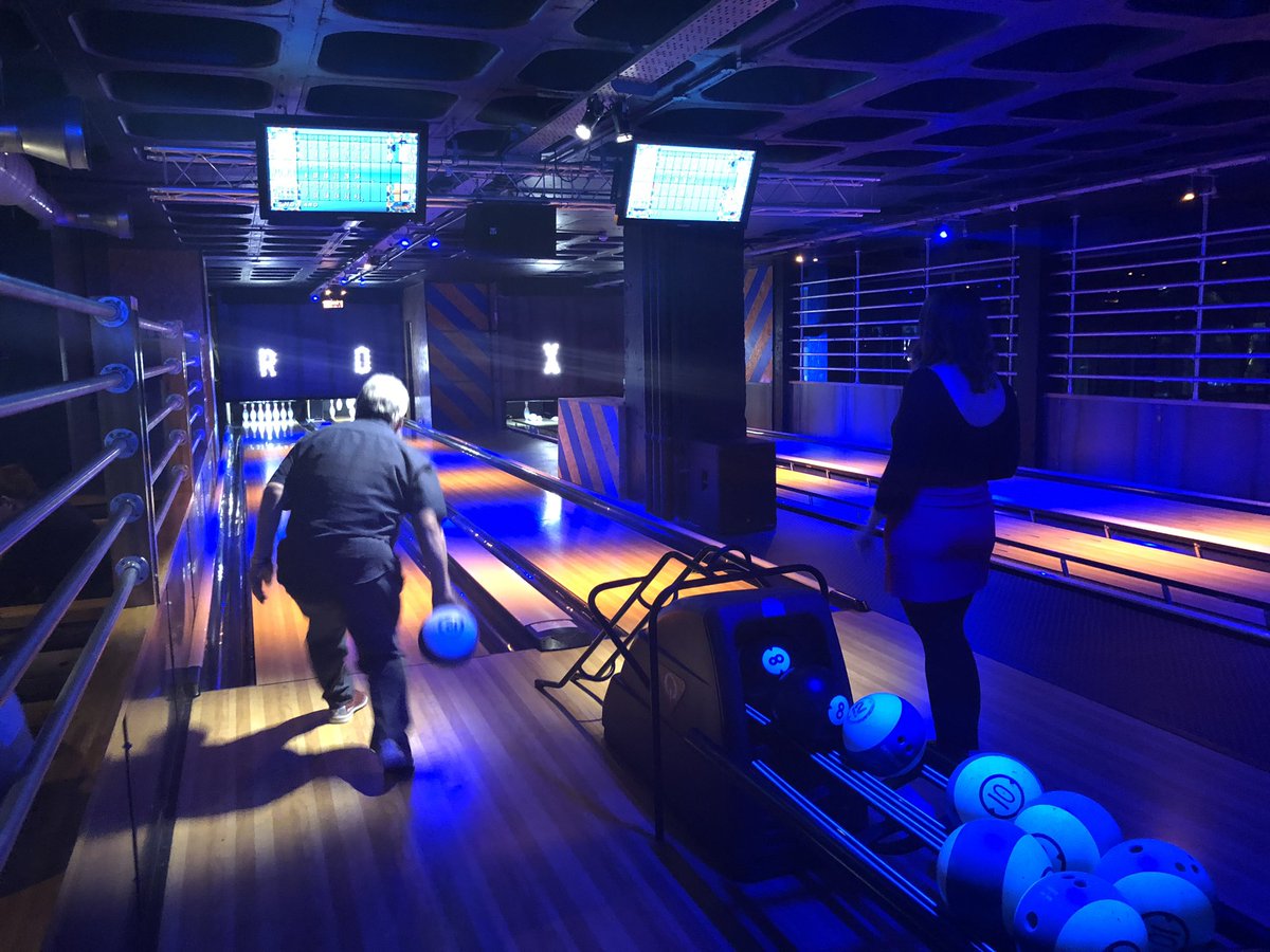 Staff night out at @RoxyLanesLeeds !!! Great fun!!
We’ll be back!!! ##Strike