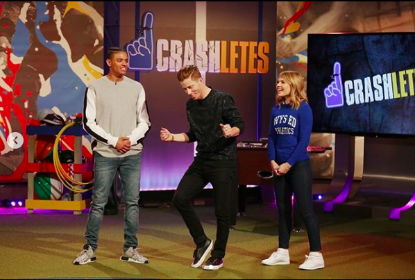 Crashletes's tweet photo. Who's got that #FridayFeeling? All new CRASHLETES tonight! Snowboarding legend @shaunwhite 🏂🥇 joins @BroadyTheJoker &amp; @iamstevienelson 7pm ET on @Nickelodeon! https://t.co/uCWbj1B08o