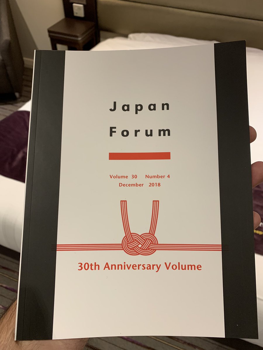 JHMorris89's tweet photo. Whilst in London, I was able to see my parents and pick up the final volume of #JapanForum from 2018. This volume is on #Meiji #Japan in Global #History.
ロンドンにいる時に両親と会って、#英国日本研究協会 の #学会誌 を届いた。テーマは #世界史 の中の #明治時代 の日本だ。 https://t.co/TiiIZIW935