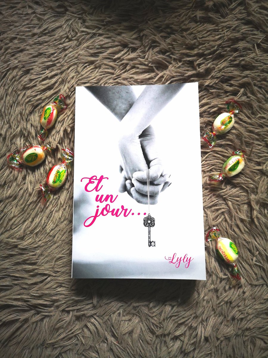 chups_choupa's tweet photo. Laissez-vous tenter par cette romance pétillante 💖Partagez un max 💕🎈
https://t.co/fuIIzgcI3p
#auteur #Amour #Romance #Lecture #LivreAddict #Roman #Amazon #livre #addictLecture #cadeau #lecturedumoment #PAL #feelgood #comedieromantique #autoedition #humour #feelgood #livreàlire https://t.co/H0IFw021nH