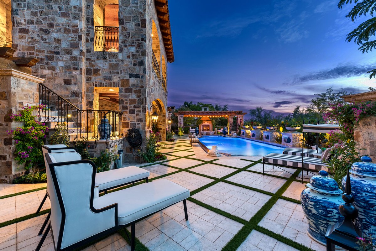 FLuxuryEstates's tweet photo. Is it pool season yet? Happy March!

#March #Arizona #Living #Scottsdale #Realestate #Happy #Pool #Backyardgoals #gold #realtors #FBF #friyay #Luxury #homeoftheday #exterior #houseoftheday #luxuryhomes #custom #Home #builder #goals #design #backyard #dreamhome https://t.co/Y2FZkP5Dws