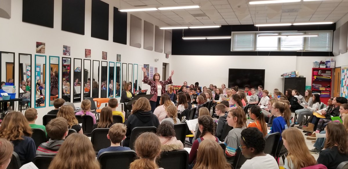 MusicbyMrsDiana's tweet photo. Elem. All county is off to a great start at Waterloo this weekend! #prideinourtribe #chorus @OfficialNYSSMA https://t.co/pBTP7IucjJ