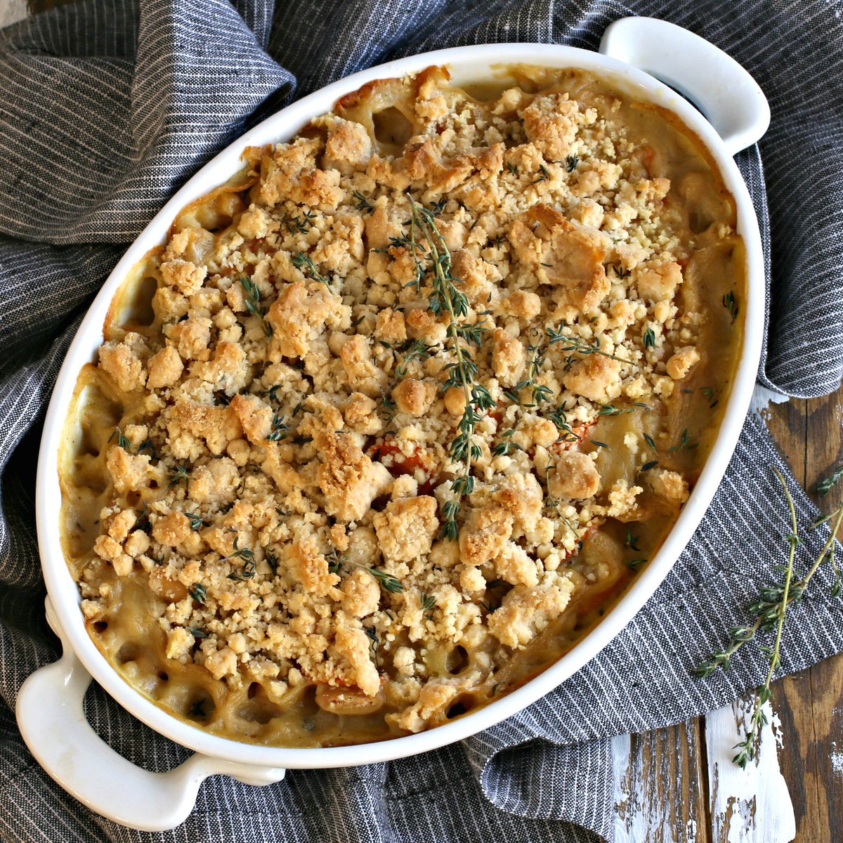Anita Schecter (@hungrycouplenyc) on Twitter photo This vegetable and white bean casserole has a creamy, mustard and fresh thyme sauce a savory crumb topping. Because I am the queen of crumb topping! #ad <a href="/MailleUS/">La Maison Maille</a> #myMaille hungrycouplenyc.com/2019/02/vegeta… This vegetable and white bean casserole has a creamy, mustard and fresh thyme sauce a savory crumb topping. Because I am the queen of crumb topping! #ad <a href="/MailleUS/">La Maison Maille</a> #myMaille hungrycouplenyc.com/2019/02/vegeta…
