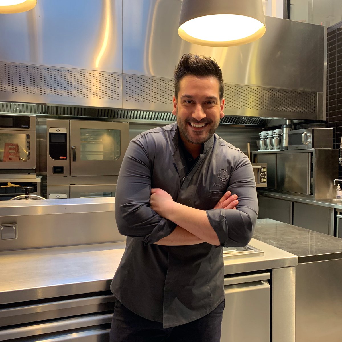 Vue, odorat et goût perturbés pour notre chef <a href="/DennyImbroisi/">Denny Imbroisi</a> dans un instant ! #starssoushypnose