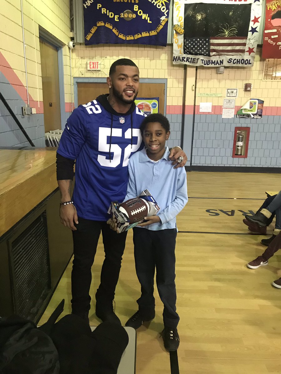 HTCobras's tweet photo. #givingback #forouryouth #newarknj #jerseyconnection https://t.co/M3vRtzDljl