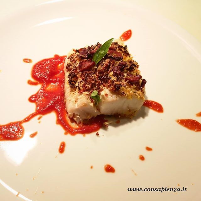 fede_sapienza's tweet photo. Filetto gratinato con panure ai pomodori secchi, basilico e olive nere su salsina arrabbiata #consapienza
.
.
.
.
.
.
#chefadomicilio #personalchef #cuocaadomicilio #ilovemyjob #ilgustodellasalute #nufit #fitchef #nonchiamateladieta #dietaadomicilio sfish #panati #panure #pe… https://t.co/tCRFT6B6fH