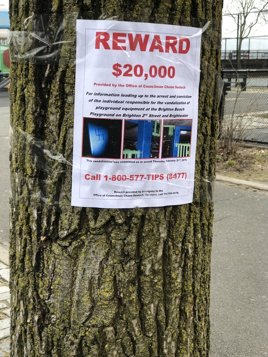 nyluxe's tweet photo. @ChaimDeutsch Brighton beach playground #NOmorehateness and somebody trash this suitcase in our park!!! We deserved a better place for our kids to play!! #remodelourpark #BrightonBeach #UNITY #LatinoComunityiswithyou #MoreSecurity https://t.co/OUtG9QhiUM