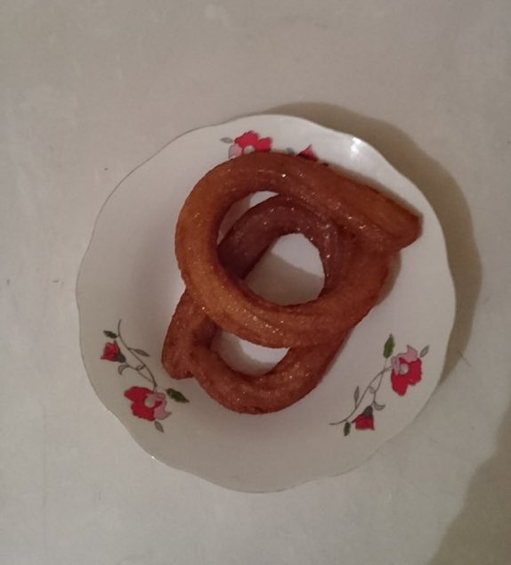 tonjukuk's tweet photo. Devletler yıkıldı, devletler kuruldu. At, yerini arabaya; kılıç, yerini silaha bıraktı. Senin ise ne tadın değişti, ne şeklin, ne de “adın.” Helal olsun❤️ https://t.co/aAS7R3tqmZ