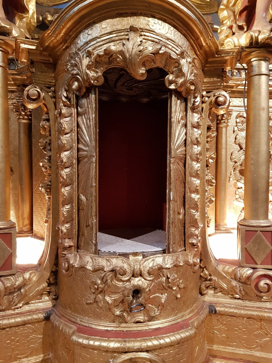 Profanation dans l'église de Naintré (Vienne).
Cette semaine, on a volé les hosties consacrées avec le ciboire qui étaient dans le tabernacle de l'église Saint-Vincent.
Un acte grave qui blesse la communauté catholique de <a href="/SainteTherese86/">Paroisse Ste Thérèse</a>.