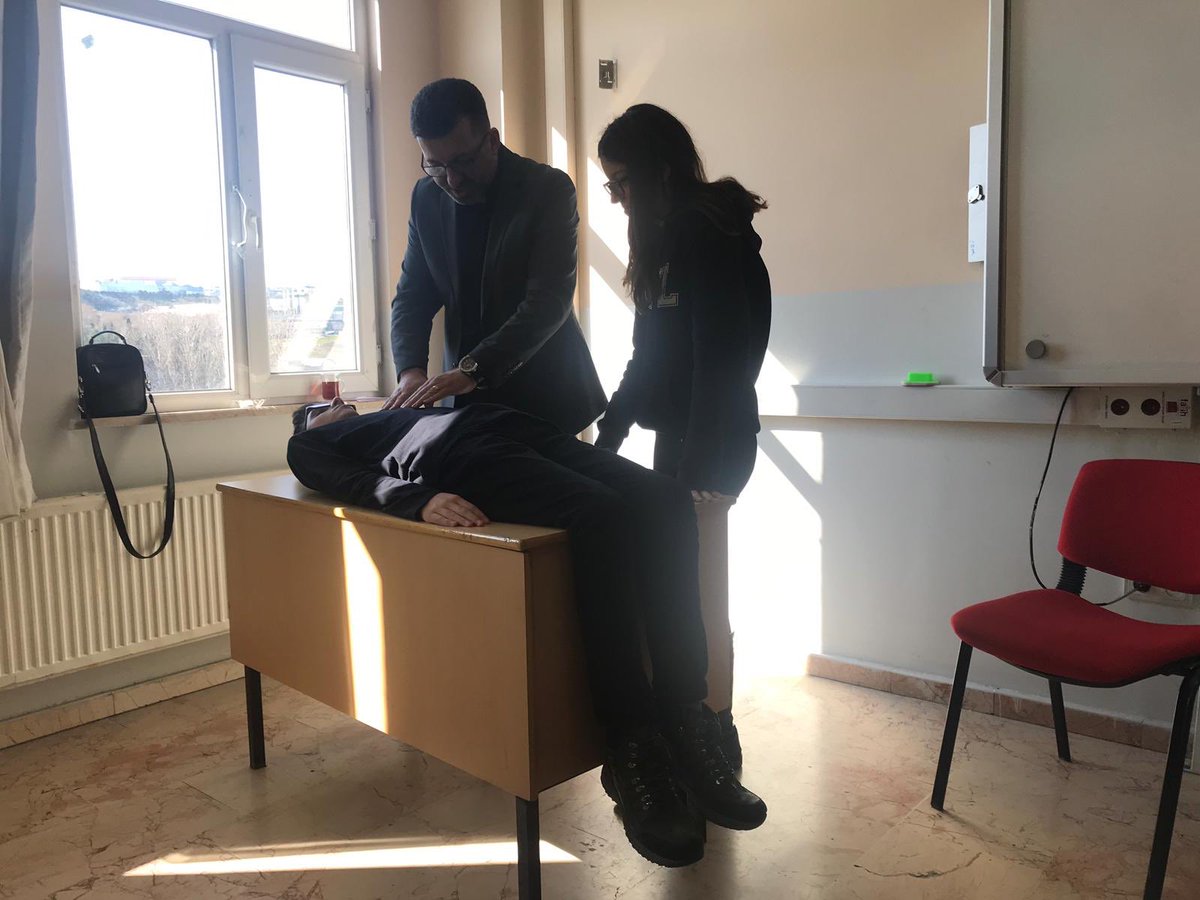 Bugün takım olarak ilk yardım eğitimi aldık.Bu eğitimi bize veren Dr.Murat Partal’a teşekkür ederiz. #safetyfirst