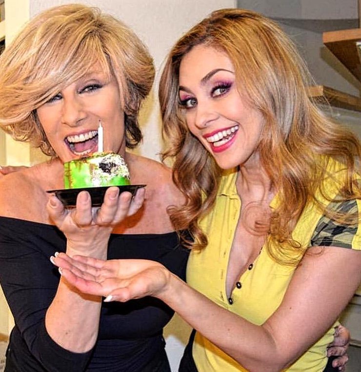 EriCelyTeam's tweet photo. Descansa en paz querida #ChristianBach 🙏🏻

@aracelyarambula y @ERIKAMAZAPAN en #Instagram 💔 https://t.co/1ZANJ1ywWI