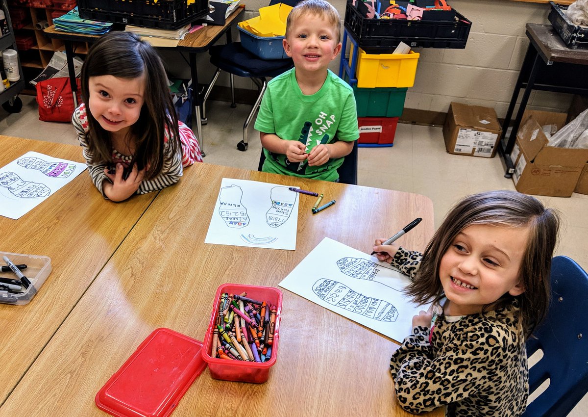 LMESArt's tweet photo. Foot Book fun with kindergarten this week! They traced their feet and created SO many patterns to fill them up! We ❤️ Dr. Seuss! 
@MarinerMates https://t.co/2TLSNQyudc