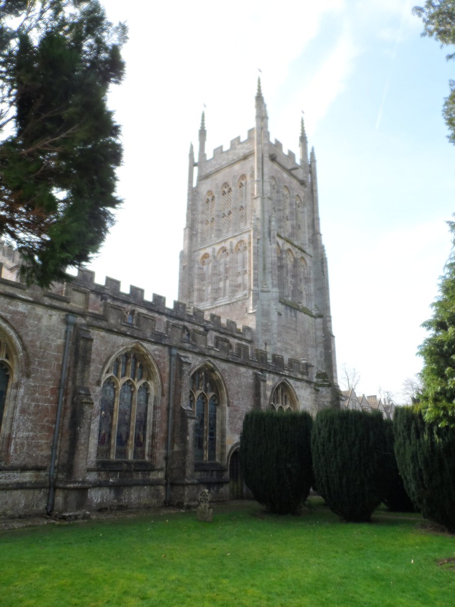 guideU's tweet photo. Visited delightful #Somerset village of #Mells - fascinating history. Loved the church with commissioned works by architect Edwin Lutyens, stone mason Eric Gill, artists &amp; craftsmen Edward Burne Jones, William Morris, William Nicholson &amp; Alfred Munnings. Great pub lunch. https://t.co/UwjoGSsEoV