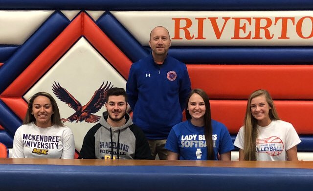 SportsRiverton's tweet photo. Congratulations to the Senior  Athletes that signed with their colleges today. Ariah Cordier - McKendree, Cheer
Mackenzy Payne - Illinois College, Softball
Trevor Rogers - Graceland (Iowa), Football
Ashley Webb - Lincoln Land, Volleyball @RHShawkpride18 https://t.co/btfwuocNLU