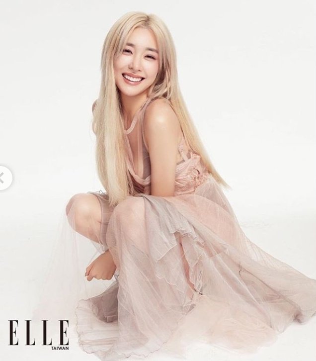 tiffanyyoungSM's tweet photo. ILL BE YOUR FLOWER 🌸
#TiffanyYoung #tipachan #littlebitch #lesbian 
@tiffanyyoungSM https://t.co/2QUYrPcm5O