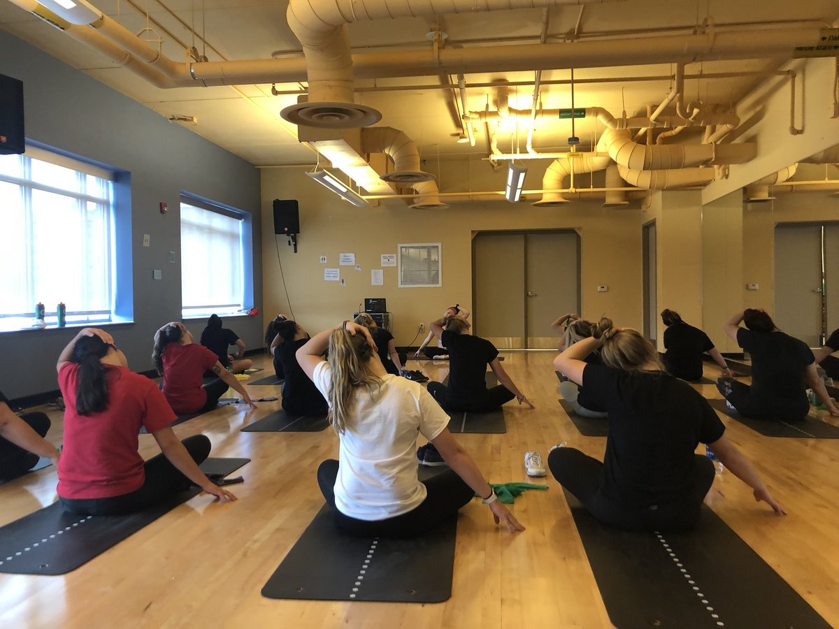 ESUSoftball's tweet image. Changed up practice today, utilizing our professionals on campus! Thank you Maddy Walters for crushing the Warriors with an hour spin class &amp;amp; an hour yoga class! Thanks @KAWolfey for joining us!!! #SolidPractice #SoftballPlayersNeedMoreYoga #WhereWarriorsBelong
