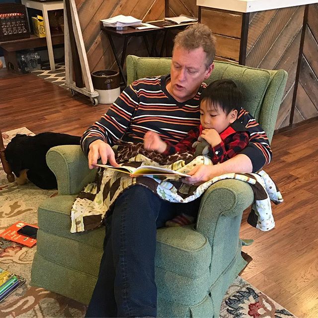 wrtsmith's tweet image. #readacrossamerica #junbug gets a dose of uncle @hellerbooks ift.tt/2EGcdWk