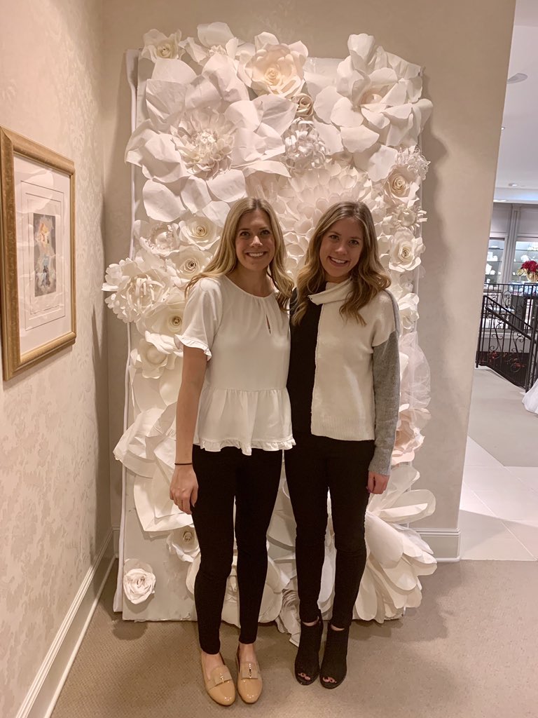 Bree_Oldham's tweet photo. @AlaskaAir Sisters states away always fly @AlaskaAir

Flew from Dallas to San Francisco to help my sister find her wedding dress!

#iFlyAlaska #AlaskaHappyHour

cc: @terradactyle https://t.co/JnUXCjZr2F