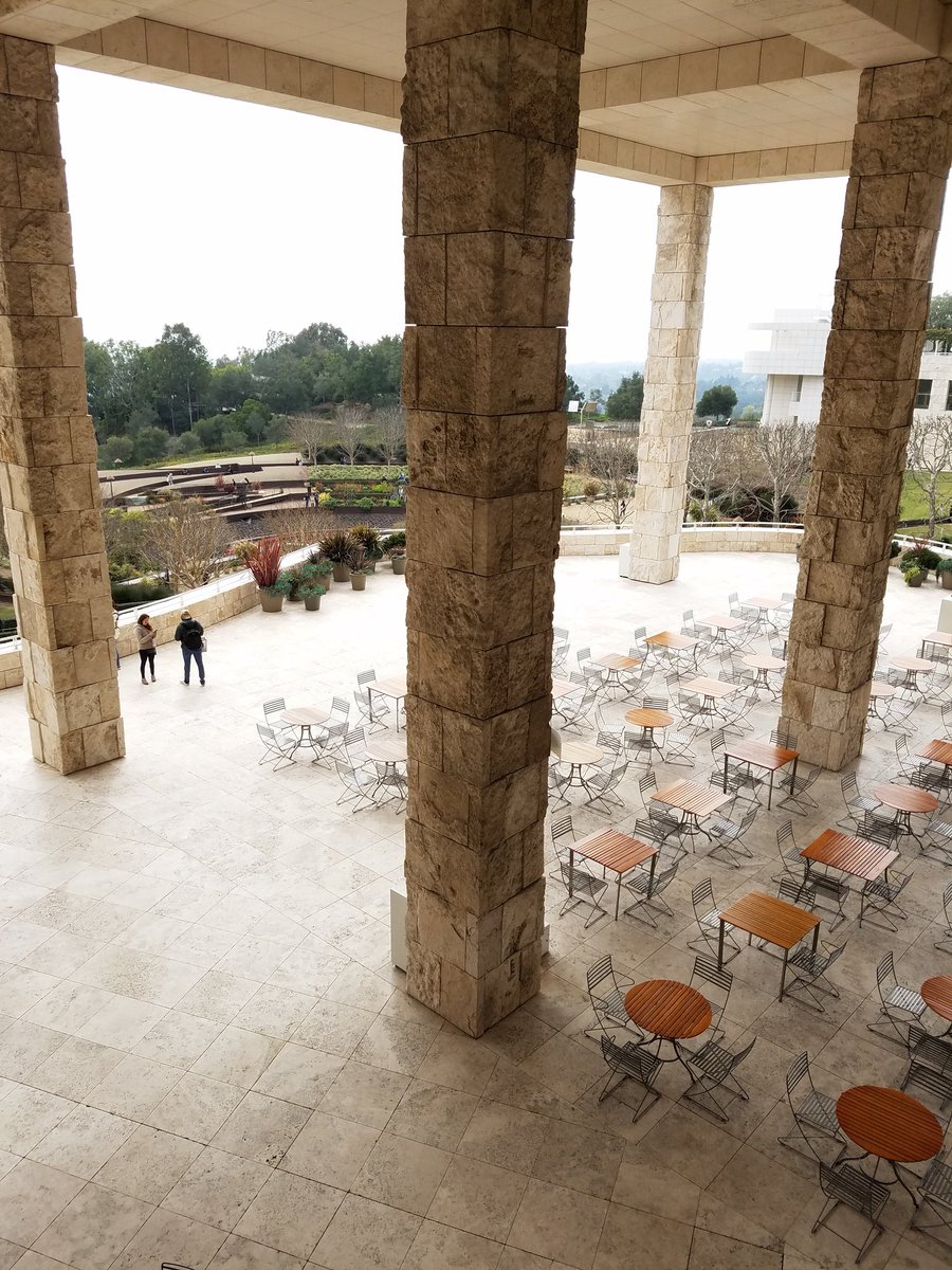 ccstechguru's tweet photo. #RT @CompassCs: RT @ericaangelo6: Gorgeous day here in LA. Compass Charters has the best educational field trips. #choosecompass @CompassCs #fieldtrip @GettyMuseum https://t.co/fsIdZ7DJQn
