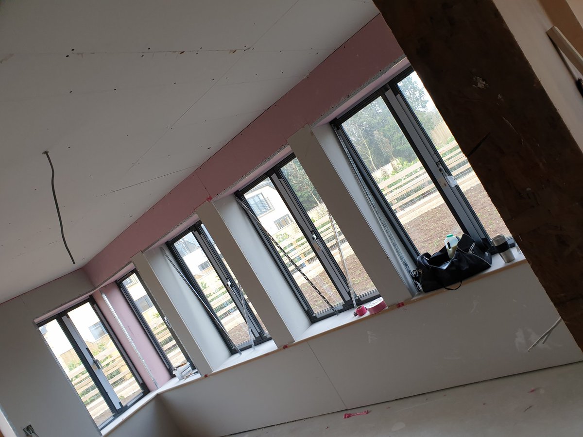 Acdrylining tweet picture