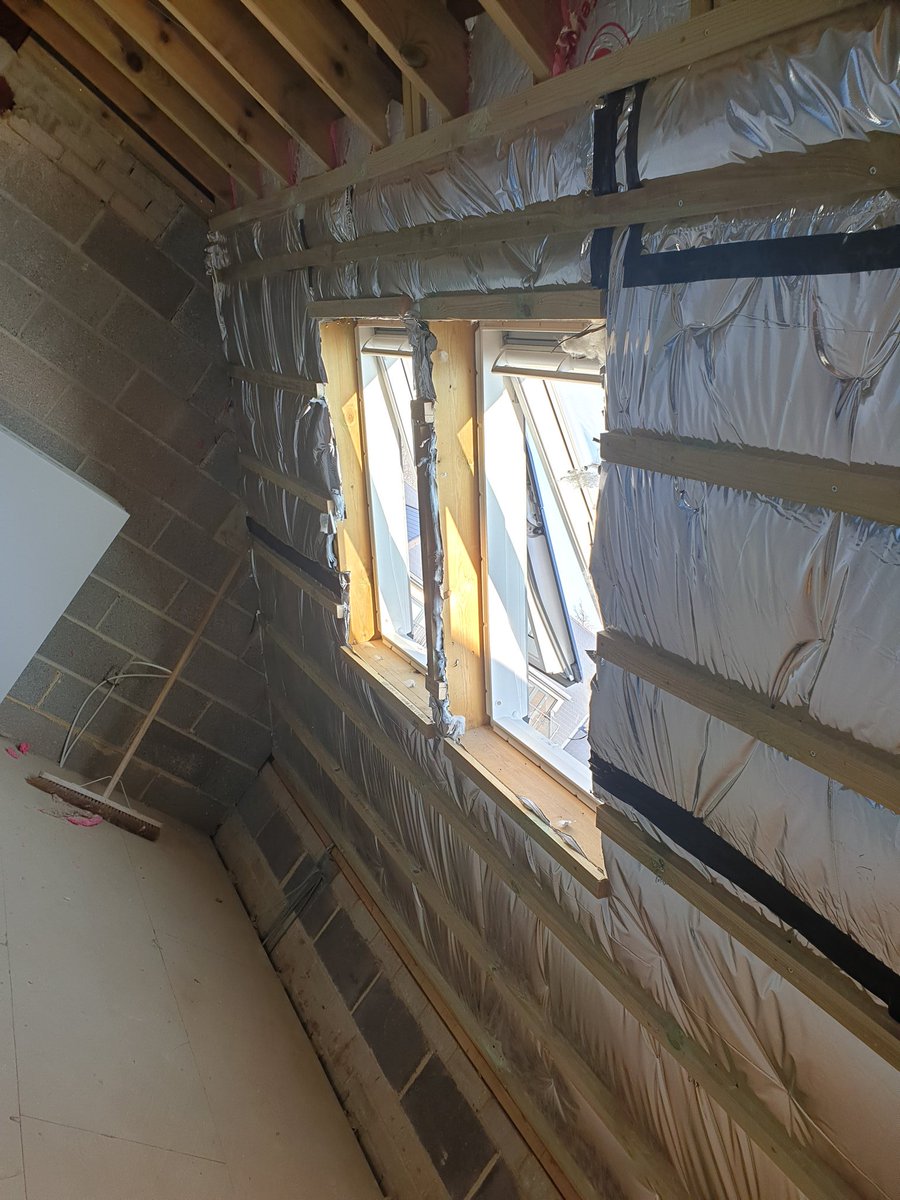 Acdrylining tweet picture