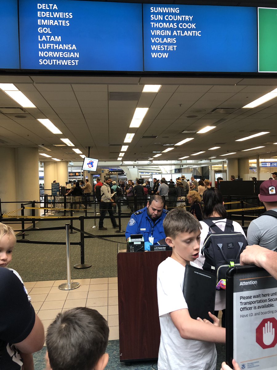 MatthewCKrueger's tweet photo. The jinx is real... already delayed. But to the tundra I will return. #byeFL #Classic19 https://t.co/GgKy0Y7bjA