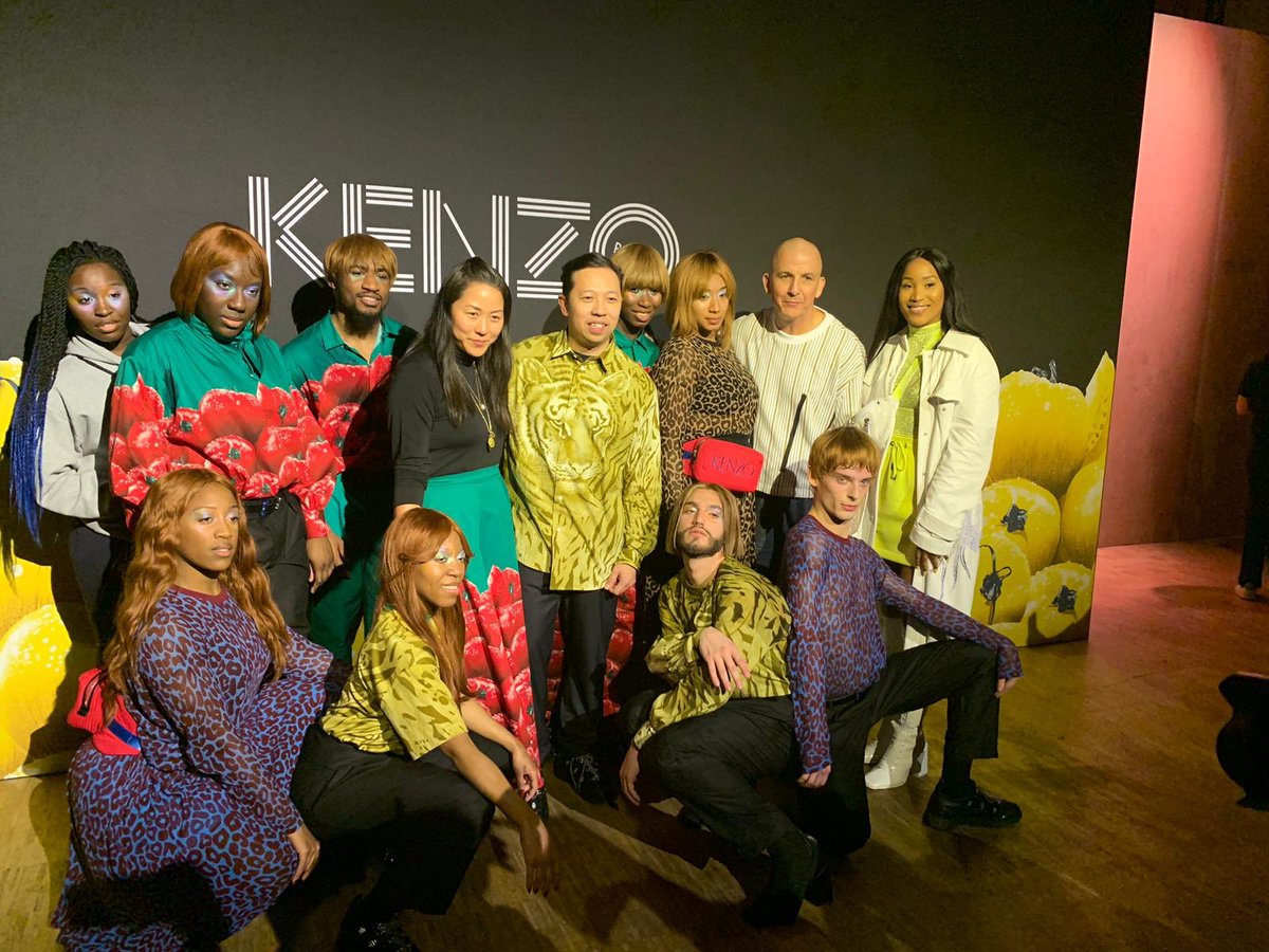 nqobileoffishal's tweet photo. What an AMAZING, challenging yet fun and successful week it’s been @kenzo.
#ParisFashionWeek #KENZONow
#MementoCollection4 https://t.co/N7SPGw2QrZ