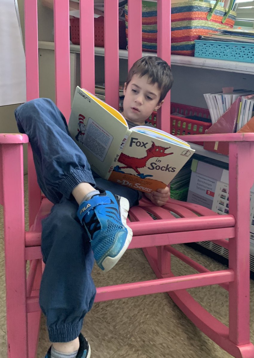 msamandareda's tweet photo. Happy #ReadAcrossAmericaDay! #FVfirsties spent all week reading some of our favorite Dr. Seuss books! #FVfocused #MTPSpride #DrSeussDay https://t.co/eOU1oZCGJV
