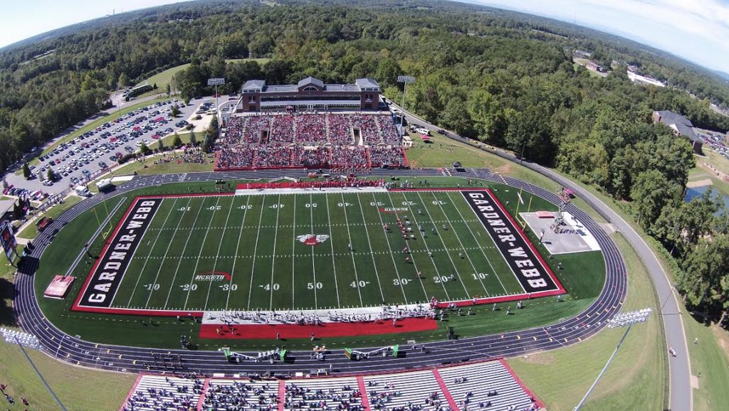 calebjparrish's tweet photo. It’s Official I’m committed to Gardner-Webb!!!!⚫️🔴⚫️🔴 @GWUFootball @coachjbhouston https://t.co/RseQCQcbpV