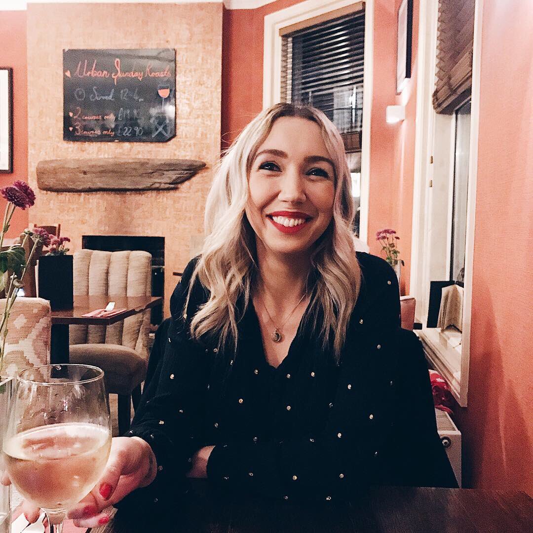 emma__welham's tweet image. AD | Gifted 

If you like your vegan food, you need to check out the Plant Powered menu at @urbanbeach, it’s divine. (And restaurant is all kinds of beachy chilled goodness) 🥙🏄🏽‍♀️✌🏼

#veganism #cleaneating #plantpowered